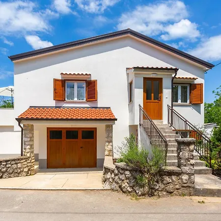 Holiday home Gorgeous In With House A Panoramic View