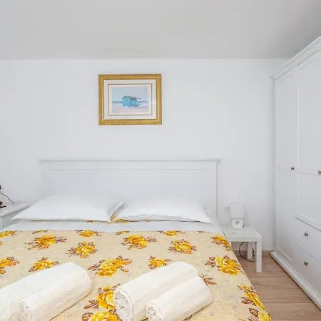 Holiday home Gorgeous In With House A Panoramic View *
