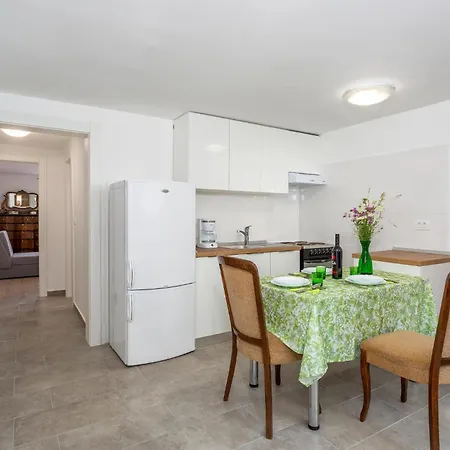 Gorgeous In With House A Panoramic View * Kras
